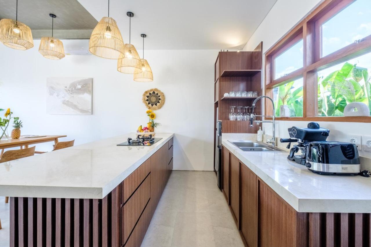 Octo 1 - Private Villas, Modern Style, Near Beach Canggu Buitenkant foto