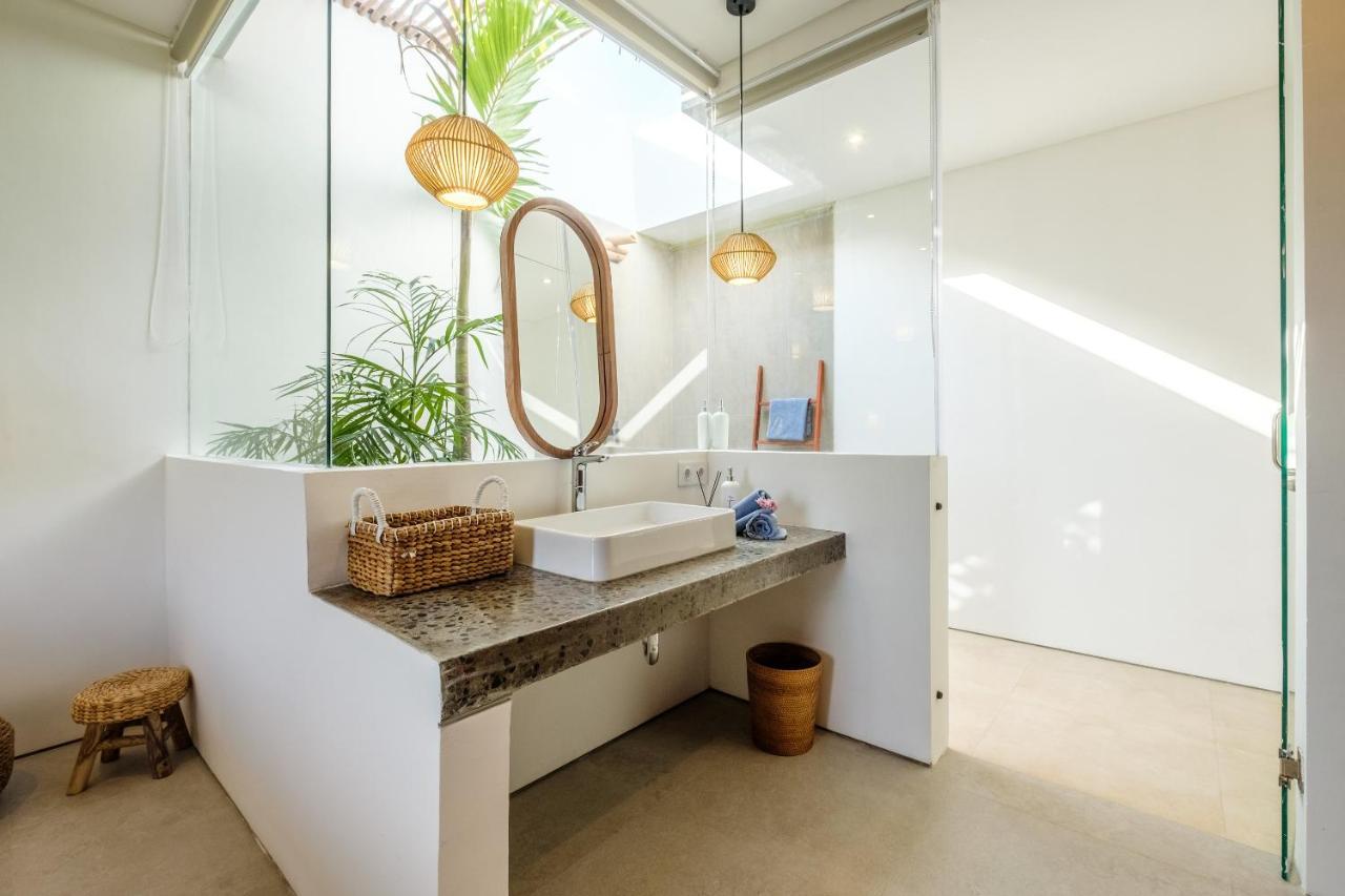 Octo 1 - Private Villas, Modern Style, Near Beach Canggu Buitenkant foto